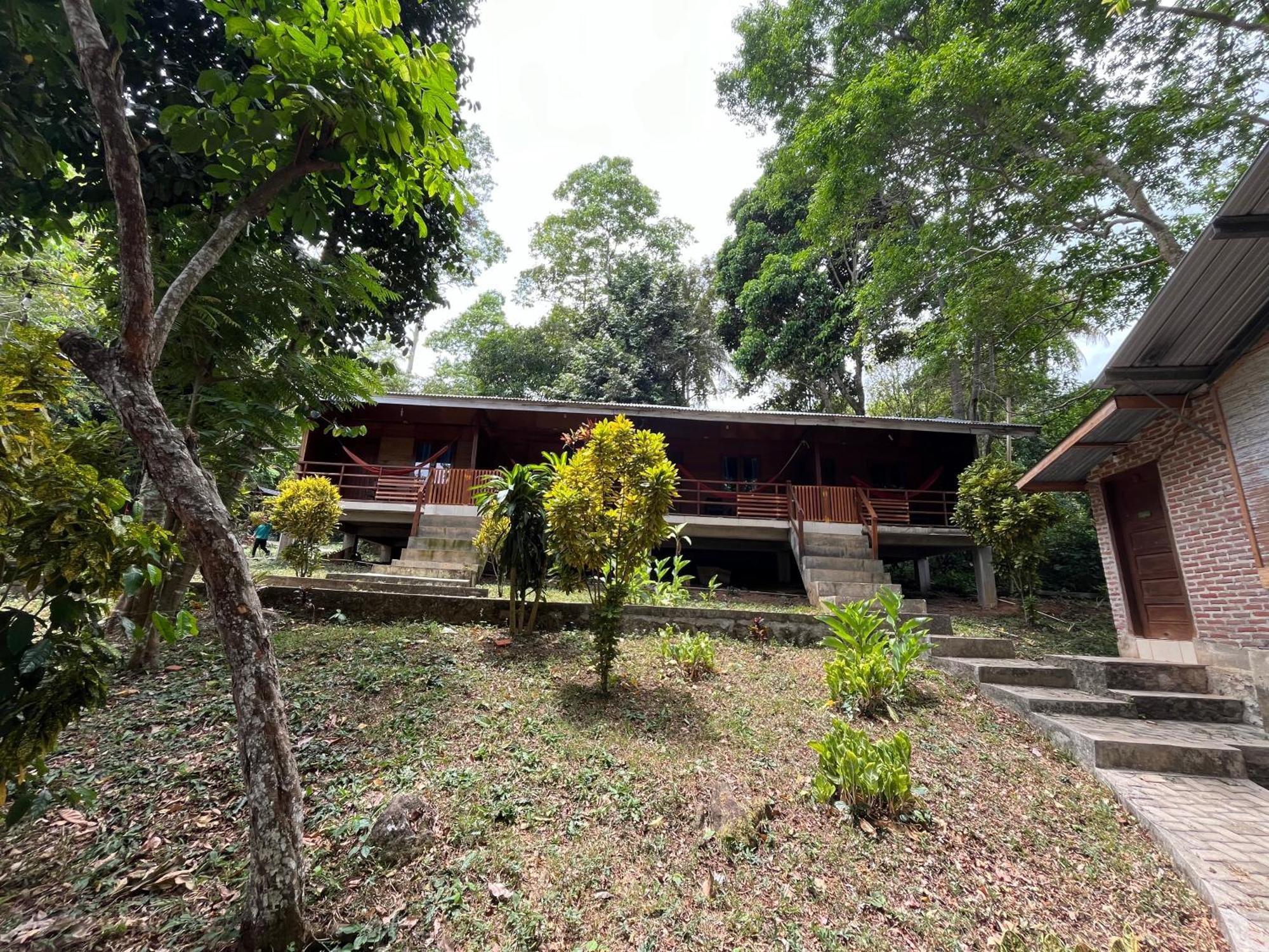 Olala Bungalows And Restaurant Sabang  Exterior foto